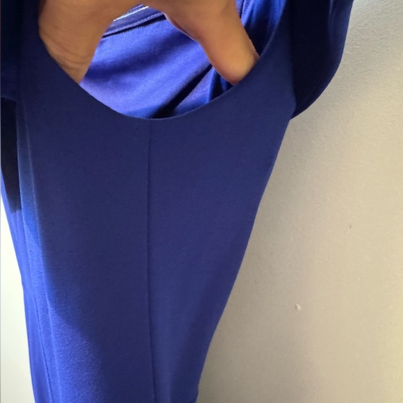 Betsy & Adam Women’s off shoulder side ruffle gown / Royal Blue / Size 8 - Picture 7 of 11